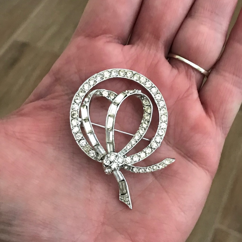 Pell Rhinestone Brooch - Picture 2 of 9